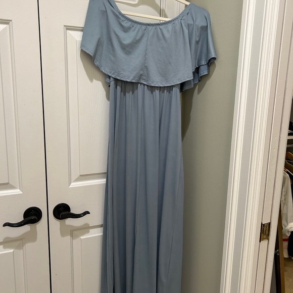 Off the Shoulder Maxi Maternity Dress - Picture 1 of 7